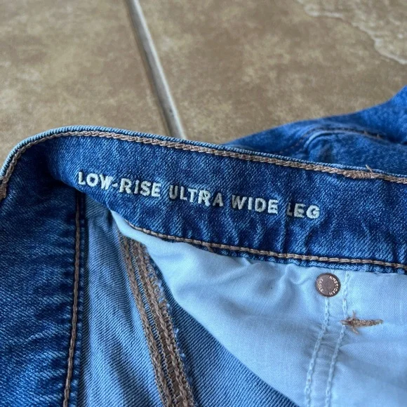 American Eagle Low Rise Ultra Wide Leg Jeans Extra Long Dark Wash Baggy Jeans. - Picture 5 of 16